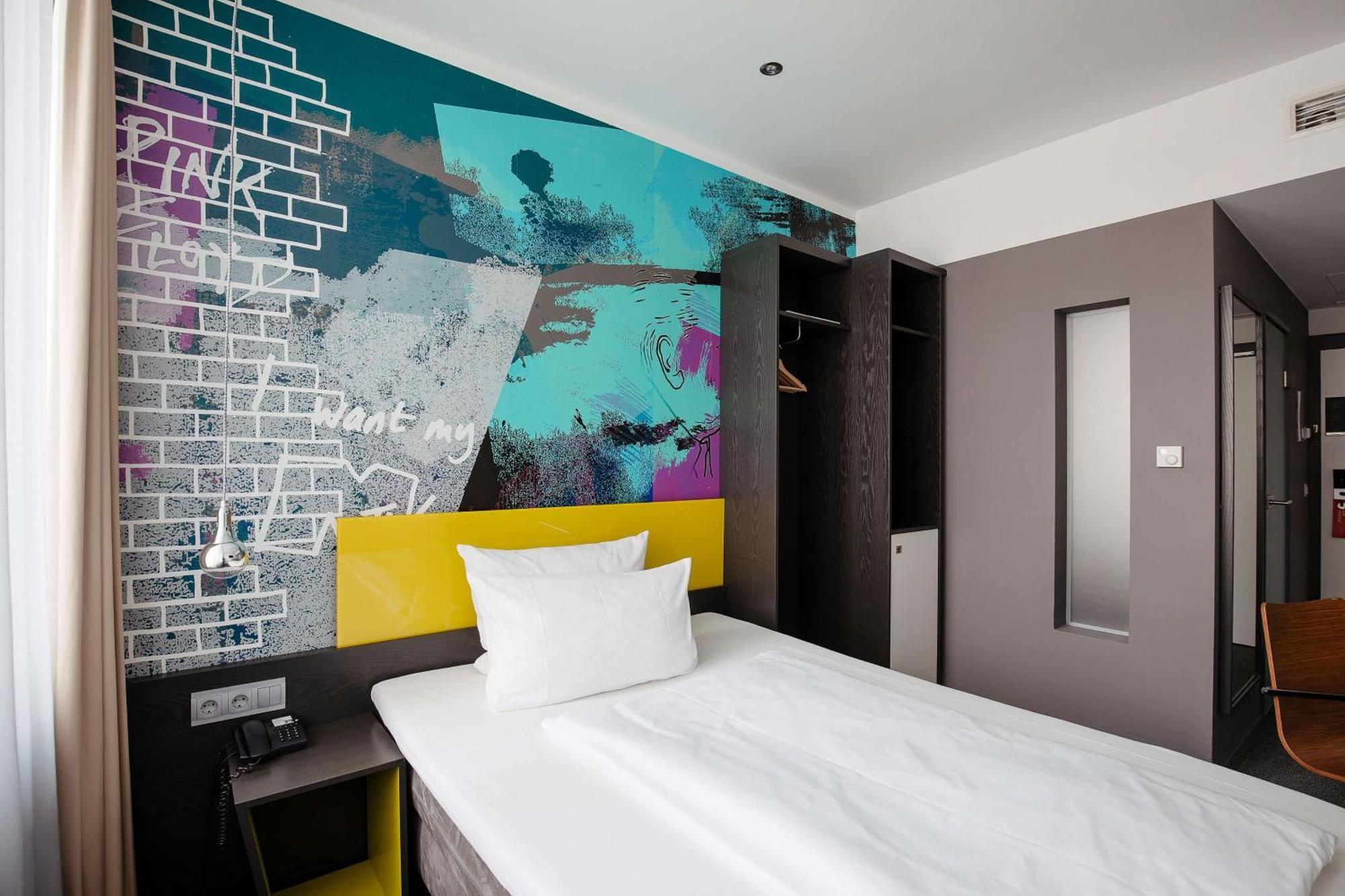 Hotel Berlin, Berlin, A Member Of Radisson Individuals Exterior photo
