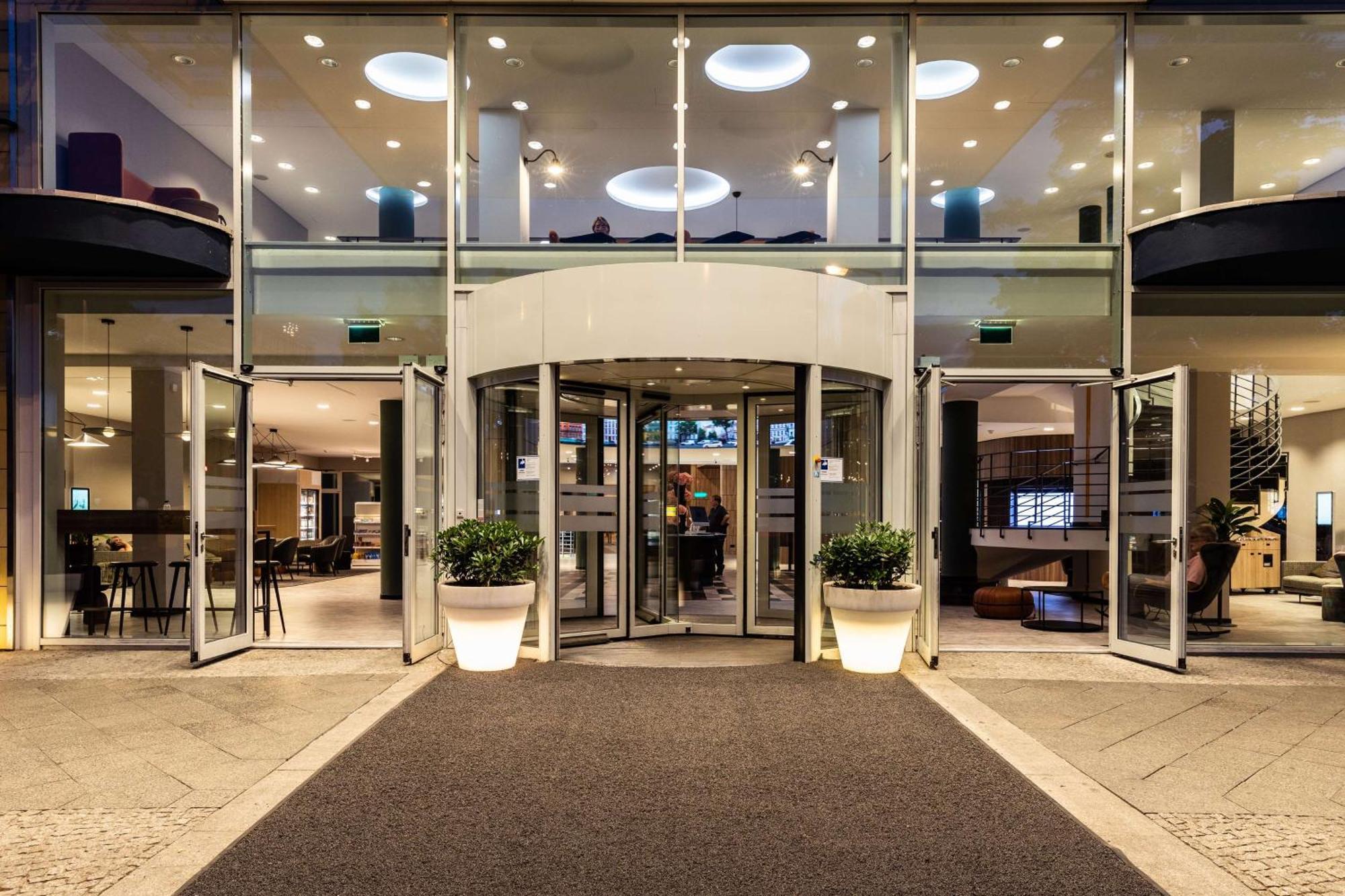 Hotel Berlin, Berlin, A Member Of Radisson Individuals Exterior photo