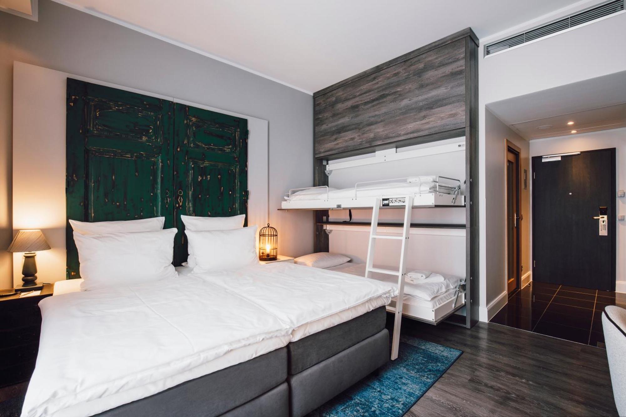 Hotel Berlin, Berlin, A Member Of Radisson Individuals Exterior photo